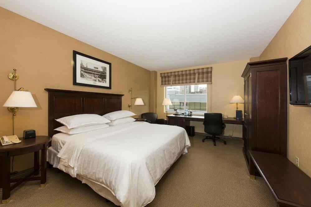 เชราตัน ดูลูธ โฮเต็ล Hotel ดุลูท ภายนอก รูปภาพ
